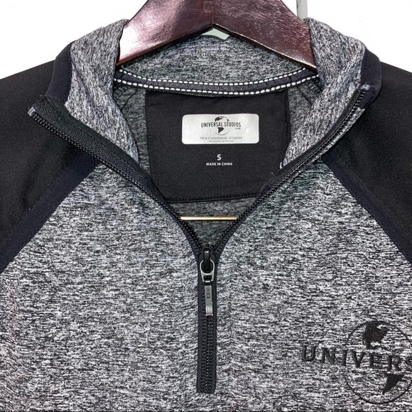 Universal Studios Black & Gray Long Sleeve 1/4 Zip Small Sweater - Picture 9 of 12